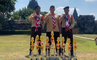 Dari Seleksi Kabupaten hingga Jambore Jawa Tengah, Dua Penggalang MTs Al-Iman 02 Bulus Tembus Kontingen Purworejo