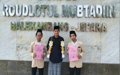 Dua Santri MTs Al-Iman 02 Bulus Raih Juara 3 Tingkat Provinsi di Balekambang Fest 2026