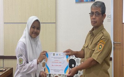 Lagi, Tiga Siswi MTs Al-Iman 02 Bulus Ukir Prestasi di Lomba Resensi Buku Kabupaten Purworejo 2026: Qina Naqiya Irdhina Raih Juara 1
